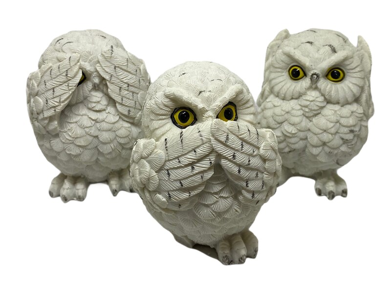 see no Evil Set of Three Wise figurines Hear no Evil speak no Evil