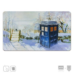 Speelmat Tardis + Monet, XL muismat, TCG Speelmat Made in Germany, Mashup Gesigneerd door de kunstenaar