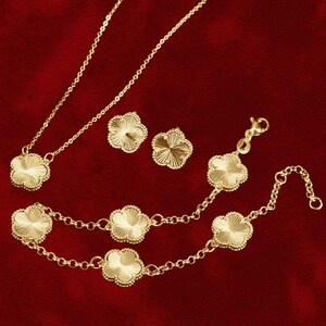 Parure De Bijoux Trèfle à Quatre Feuilles - Collier Et Boucles D'oreilles - Acier Inoxydable Plaqué Or 18 Carats - Cadeau Femme Et Fille