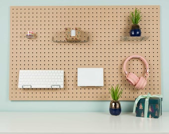 Wall Mounted Pegboard 950 x 600 mm with 25 mm Centres for Home Displays, Desk Tidy, Workshop Storage, Crafts Shows and Market Displays