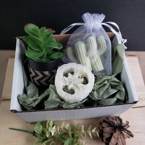 birthday gift box, spa care package, bridal gift for her, thank you box, thinking of you gift, spa gift for mom, best friend gift, spa day