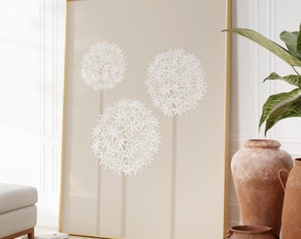 Beige Allium Blumendruck, Neutrale Blumenwandkunst, Botanisches Dekor, minimalistisches Poster
