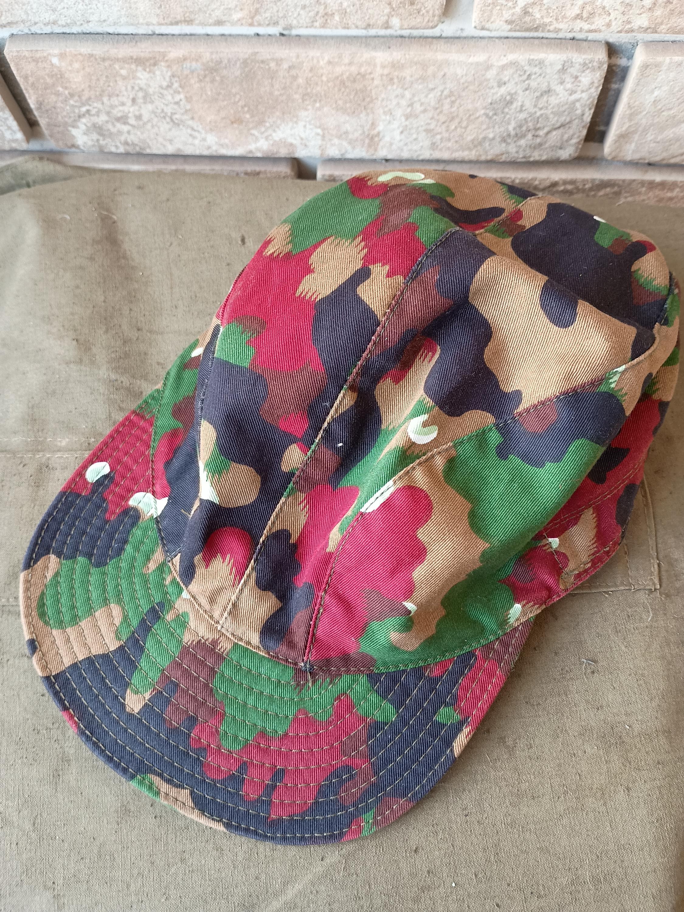 Vintage 1980s Swiss Army TAZ 83 Alpenflage Camouflage Field Cap S