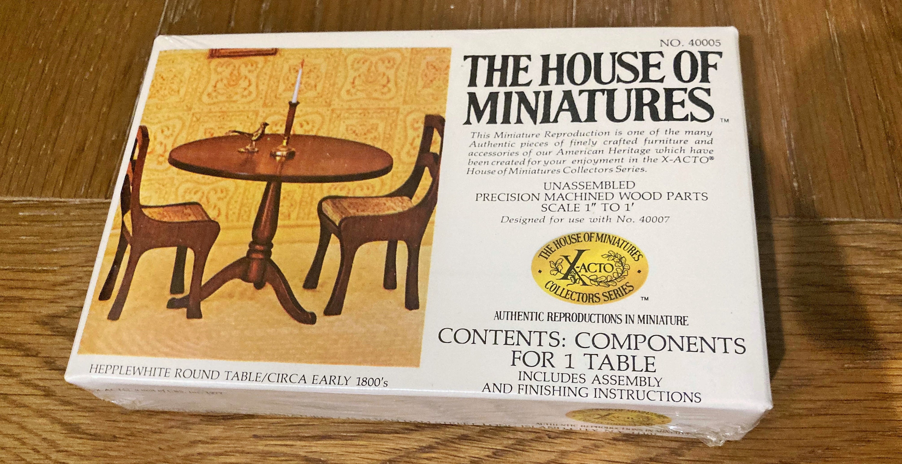 40005 Hepplewhite Round Table House of Miniatures No 