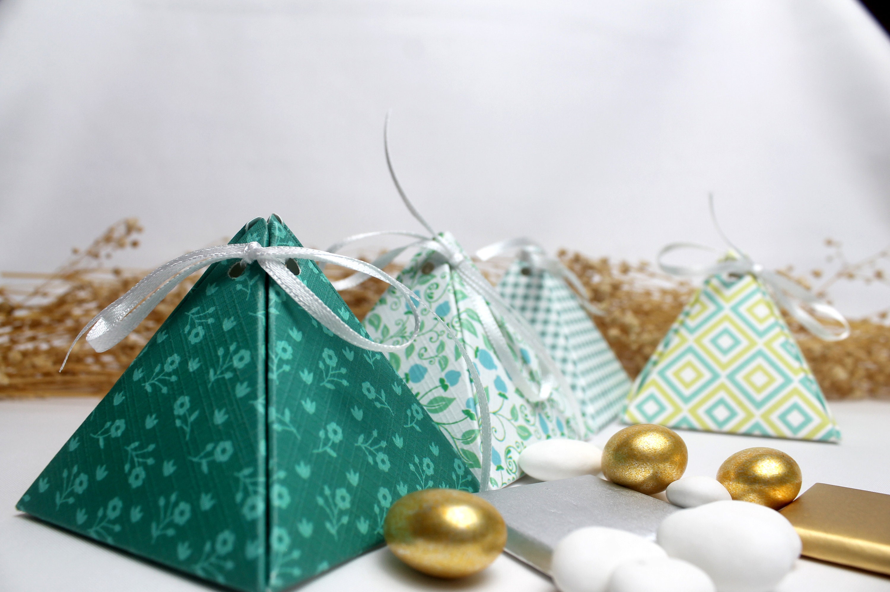 Green Bridal Shower Favor, Cardboard Gift Box, Birthday Party Favors, Green Party Favor Boxes