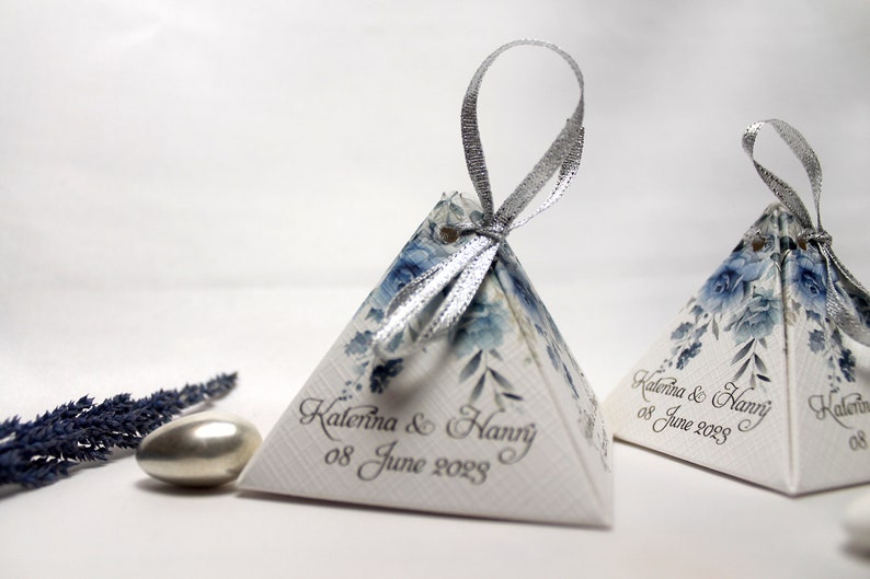 Minimalist Wedding, Wedding Party Favors, Personalized Wedding Favors