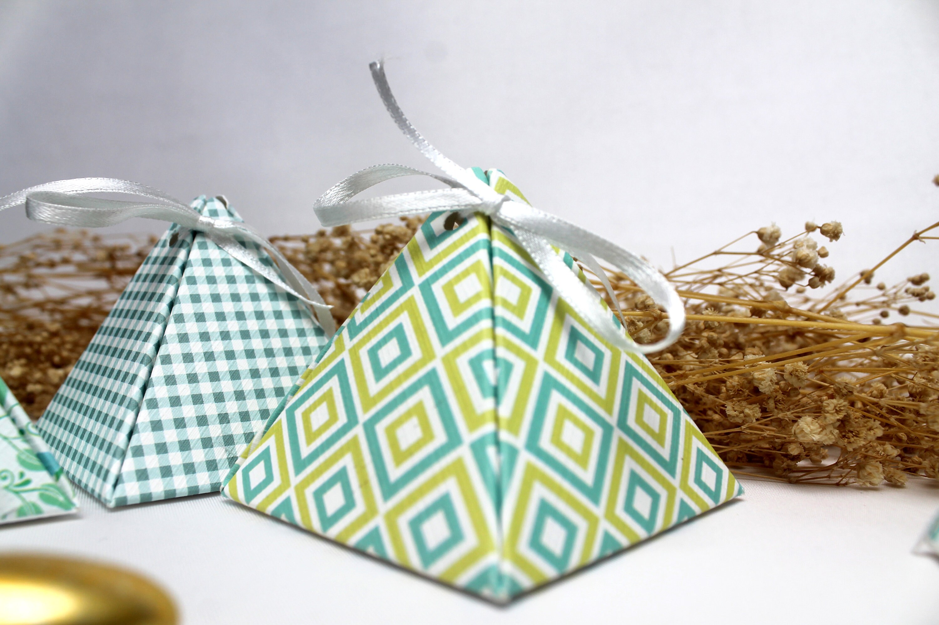 Green Bridal Shower Favor, Cardboard Gift Box, Birthday Party Favors, Green Party Favor Boxes