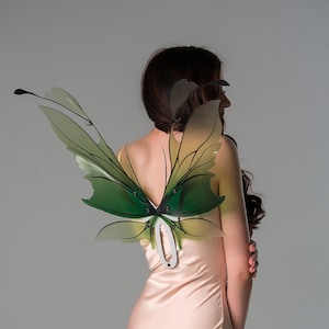 Fairy green wings, accessory to the costume forest fairy, cosplay Tinkerbell wings, wings for perfomances and carnival. Sending from Ukraine