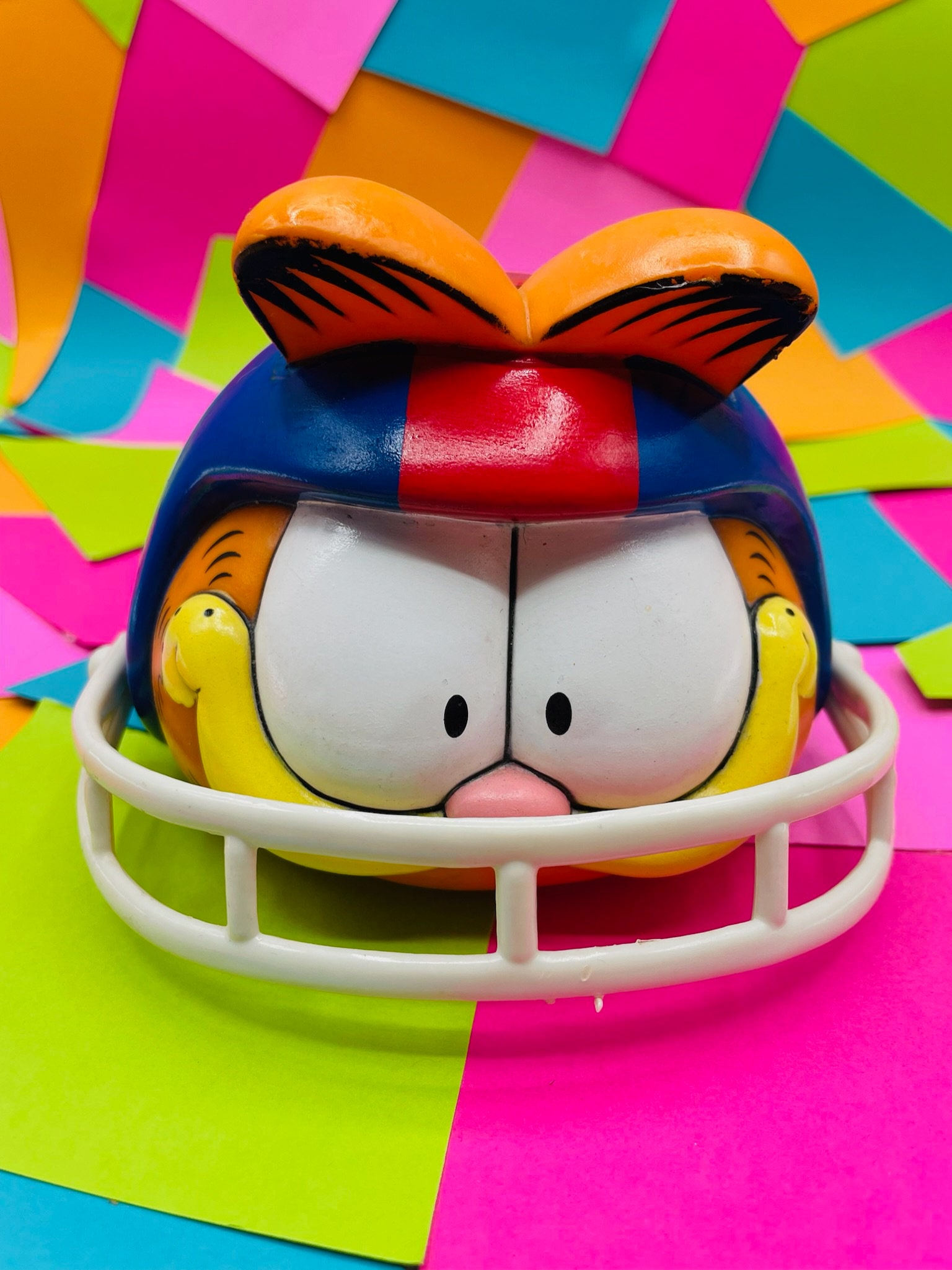 Garfield New York Giants Coin Bank, Vintage Garfield Memorabilia, Vintage Garfield and Friends, Trending Now