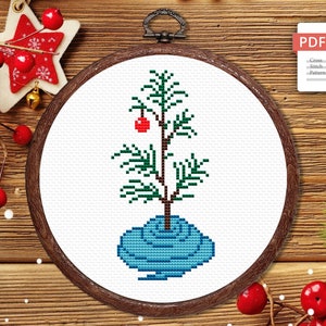 Christmas Tree Cross Stitch Pattern, Modern Christmas cross stitch chart, XMas Motifs, simple, easy, quick, Merry Christmas #hld028