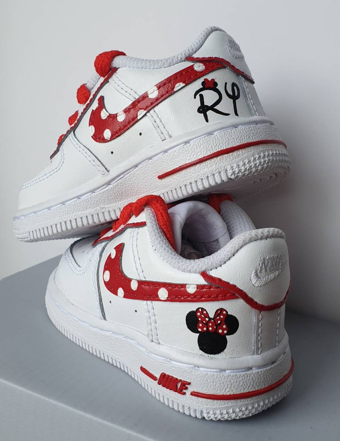 minnie mouse air force 1