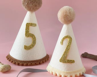 Gorro de fiesta de cumpleaños para mascotas color beige con la edad / Gorro de fiesta para perros color neutro con número / Gorro de cumpleaños personalizado para gatos