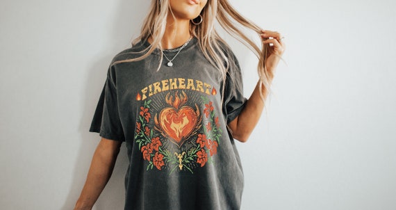 Fireheart T-shirt | TOG Gift | Throne of Glass | Book Lover Gift Idea | Bookish Gift | Comfort Color Tee | Booktok Merch | Aelin Galathynius