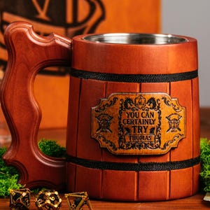 Anpassad Dungeons & Dragons DM-ölmugg – Graverad Sejdel för Dungeon Masters, "I'm DM That's Why", bords-RPG-spelgåva