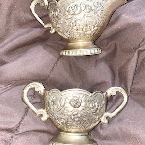 silver plated creamer and sugar