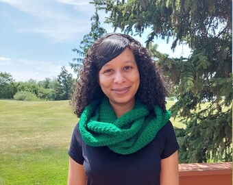 Infinity Scarf in Forest Green