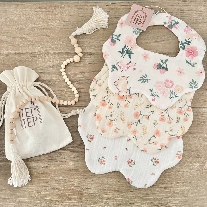 Boho Baby Girl Gift Baby Girl Shower Gift Baby Girl Flower Bib Etsy