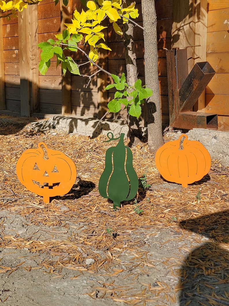 Fall Yard Decor / Pumpkin and Gourd Metal Yard Stakes / Halloween ...