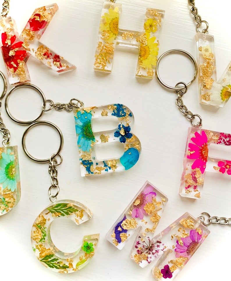 Personalised Key Chain Letter Name Keychain Flower Resin Etsy
