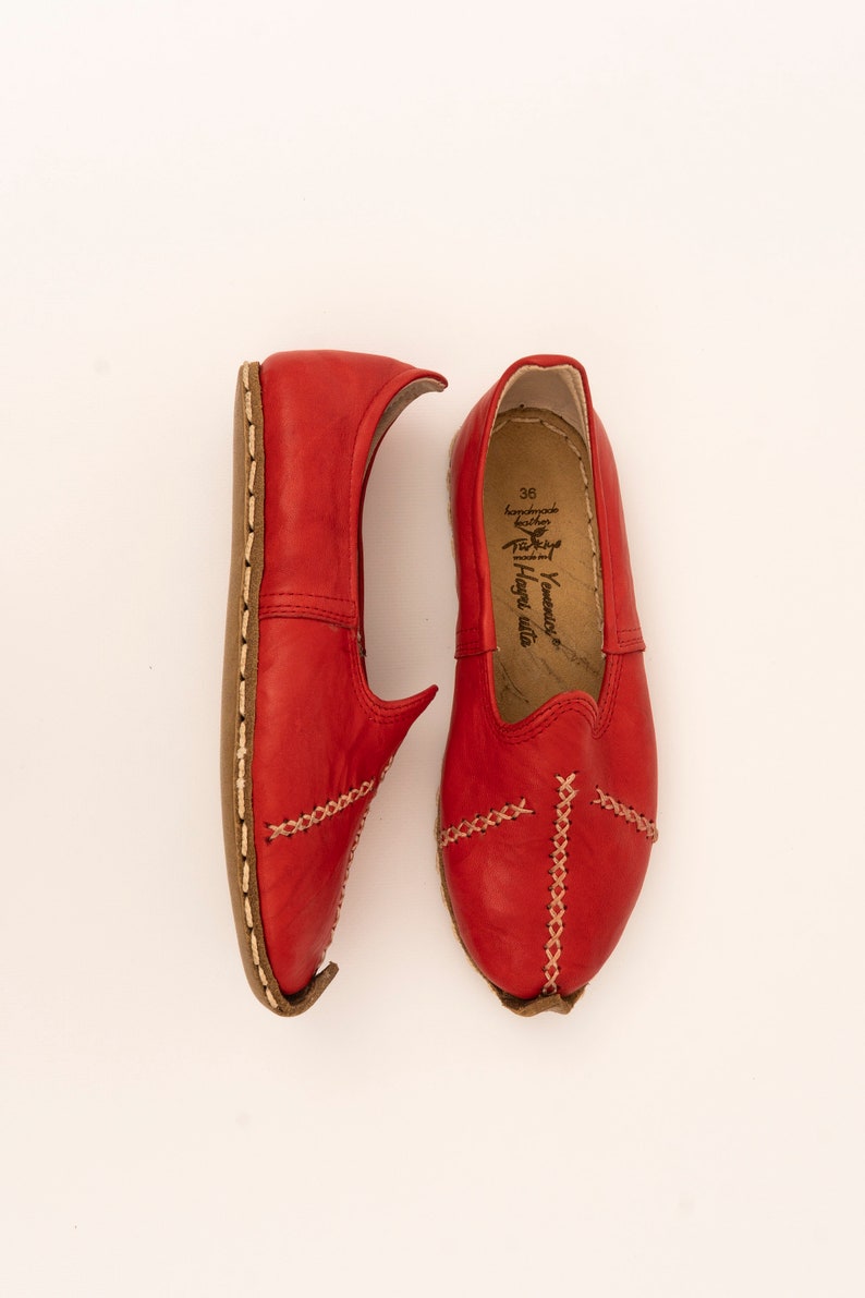 Unisex Red Leather Shoes Yemeni Traditional Shoes Turkish Loafers Hand stitched Slip Ons Women Flat Shoes Gifts For Her image 6