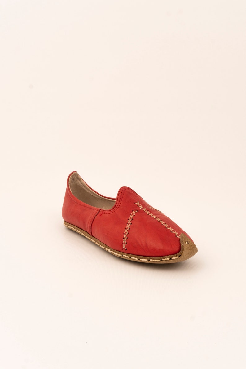 Unisex Red Leather Shoes Yemeni Traditional Shoes Turkish Loafers Hand stitched Slip Ons Women Flat Shoes Gifts For Her image 5