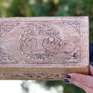 Hand Carved Celtic Tree Of Life Wooden Box Keepsake Jewelry Storage