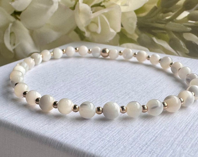 Mother of Pearl beaded gemstone bracelet, Dainty MOP bridal bracelet