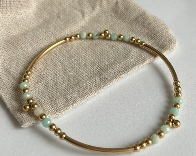 Gold Bangle Bracelet with Amazonite Crystals, Gemstone Bracelet for her, Gifts, Minimal Jewellery