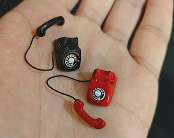 Miniature Retro Rotary Telephone Set, Dollhouse Desk Decor, Set of 2 Red and Black