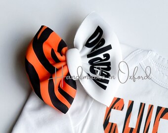 Personalized Tiger Bow, Tiger Piggies