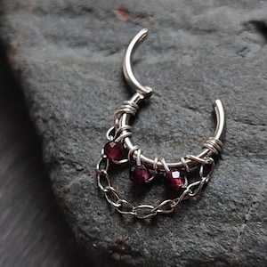 14g Septum Clicker with Chain and Garnet Beads in 316 Surgical Steel, Handmade Gothic Alternative Piercing Jewelry
