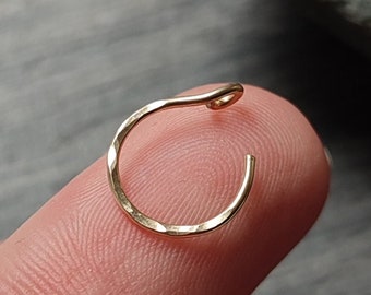 Fake Nose Ring, Textured 14k Gold Filled Piercing Cuff, Hammered Clip On Faux Helix, Unisex Body Jewelry