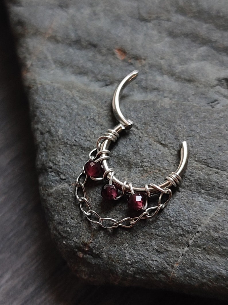 Septum Clicker with Chain and Garnet Beads in 316 Surgical Steel, Handmade Gothic Alternative Piercing Jewelry image 2