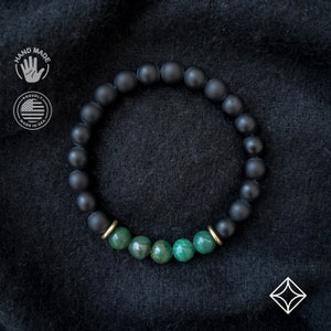 Healing Crystal Bracelet for Men • Matte Black Onyx and Jade Bracelet • Mens Jewelry  •  Stretch Bracelet • Beaded Bracelet for Men