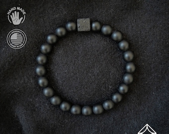 Matter schwarzer Onyx mit Lavawürfel, Balance-Armband, Herrenarmband, Damenarmband, Stretch-Armband, Edelstein-Armband, Heilstein-Armband