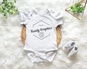 Pieles de conejo 4424 Body blanco / Shirt Only Mockup / Boho Baby Mockup / Rabbit Skins Mockup / Gender Neutral Mockup / Flat Lay Onesie