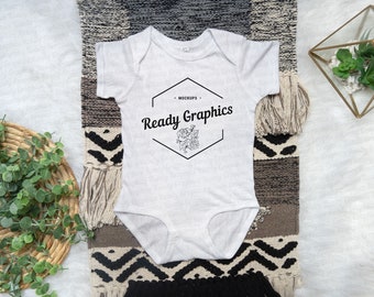 Pieles de conejo 4424 Body BLANCO / Shirt Only Mockup / Baby Mockup / Rabbit Skins Mockup / Gender Neutral Mockup / BOHO Flat Lay