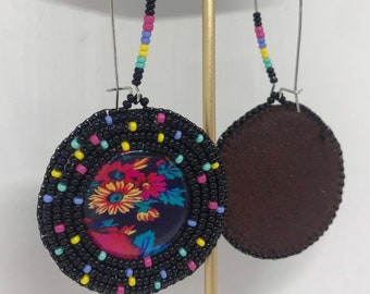 Native American beaded earrings - Black/Multi color accents - Masaní/Floral Cabochon center