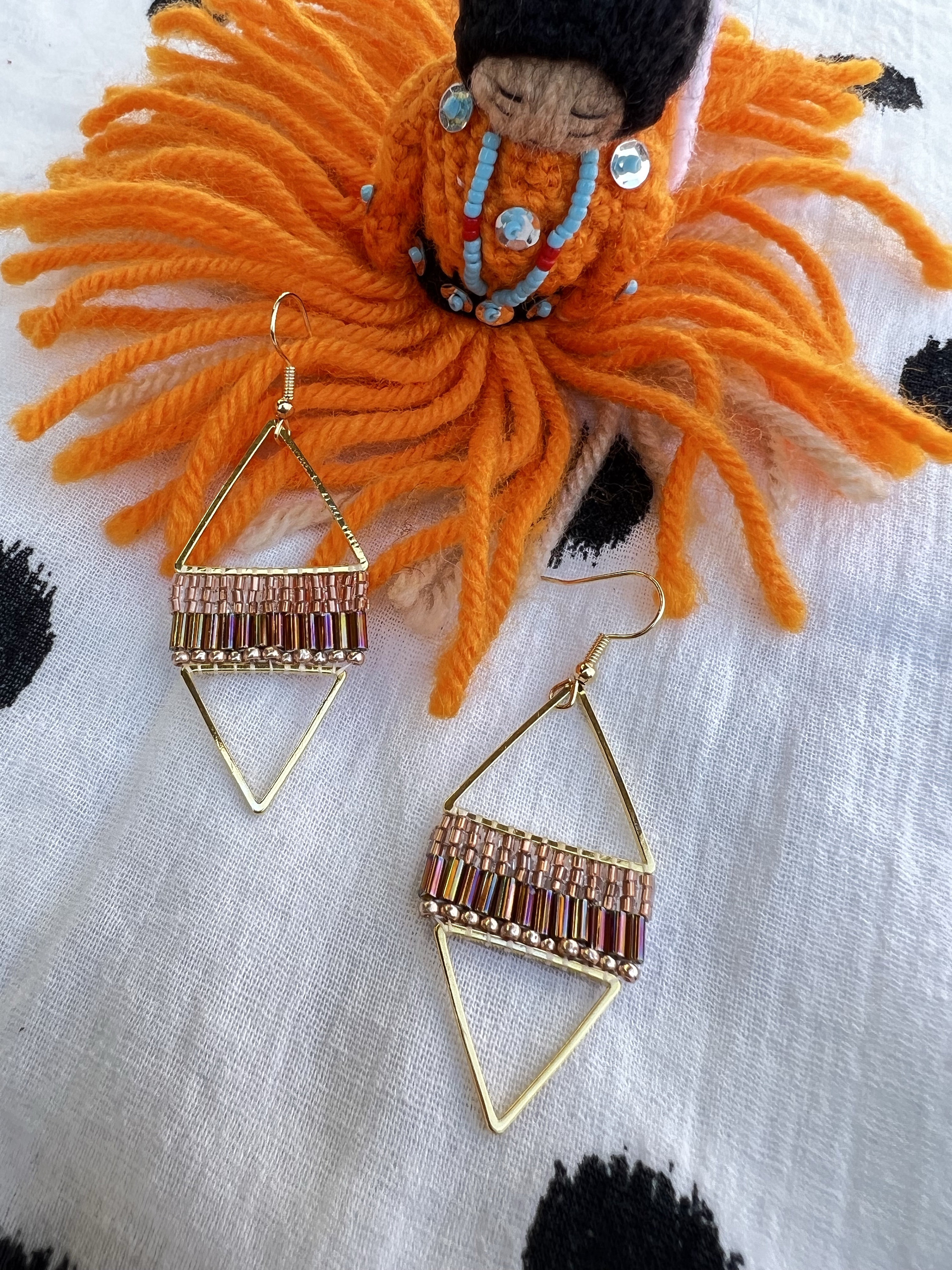 Native American Beaded Earrings - Beaded Triangles - Rose Gold/Copper - Bugle Beads - Sparkle