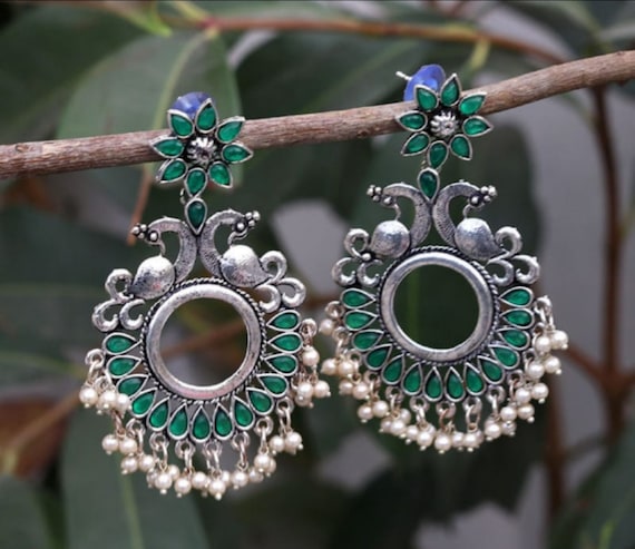 Earrings silver design discount