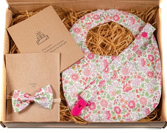 Liberty of London Baby Gift Set / New Baby Gift Set / Floral Print Bib / Baby Shower Gift Set / Liberty Baby Set / Baby Essentials