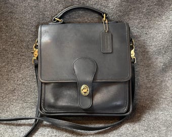 バッグ Vintage Coach Station Bag Olive Rare Vintage Coach Station Bag in Olive Khaki Full Grain