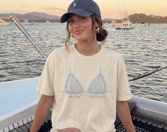 Seashell Bachelorette Party T-Shirt: Coastal Bridal Crew Tee