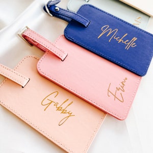 Personalized Leather Luggage Tags: Custom Travel Accessories with Name & Initials - Unique Wedding Gift