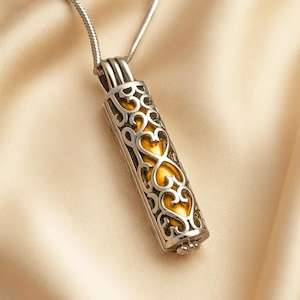 Cremation Jewelry Urn Necklace for Ashes Necklace - Dog Urn, Cat Urn, Urns For Human Ashes Personalized Necklaces for Ashes For Women or Men