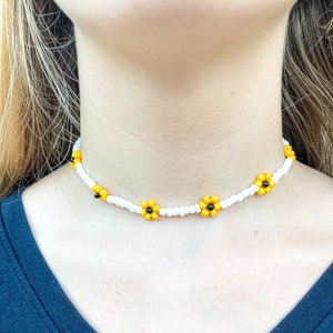 Sunflower Necklace, Flower necklace, unflower, Beaded Necklace, Seed Beads, Colorful Jewelry, unflower, Flower Necklace