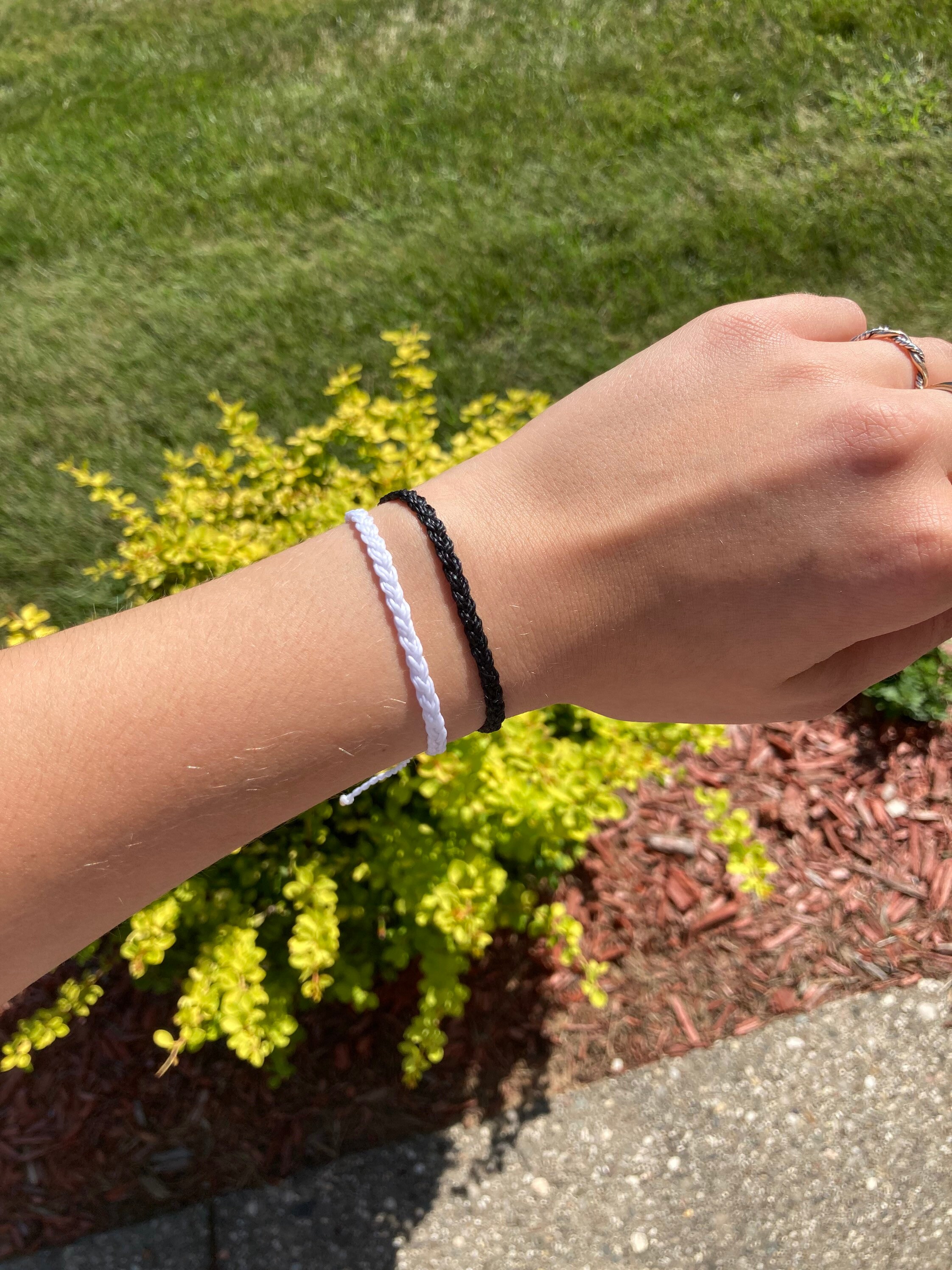 White pura vida bracelet deals