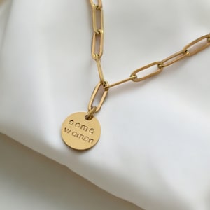 Pulsera de disco personalizada, pulsera grabada personalizada de oro / regalo para ella / nombre de palabra personalizado / regalo de dama de honor inicial grabado mensaje divertido