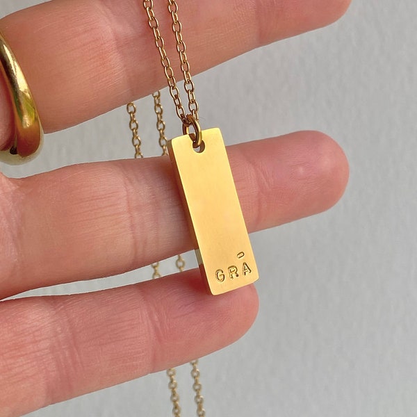 Grá Gold Gravur Halskette | Irische Liebe Kette | Geschenk für Sie und Ihn | Individueller Goldschmuck | Jubiläum Hochzeitsgeschenk | Personalisiert