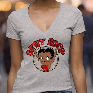 Shirt met v-hals Betty Boop, schattig grafisch T-shirt, T-shirt Betty Boop, zwarte damestop, valentijnscadeau voor haar, dameskleding, valentijnsshirt